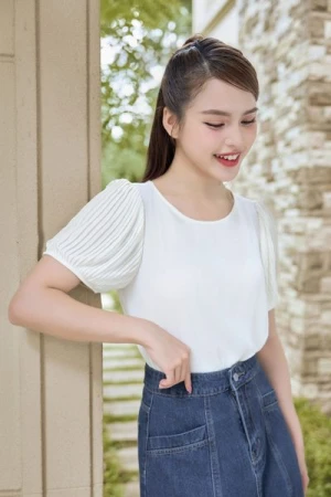 Áo blouse nữ chất liệu tằm Ý tay cộc dập ly