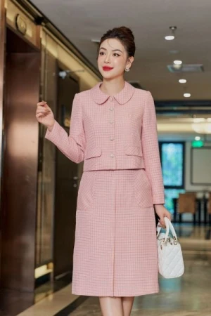 Áo dạ tweed cổ sen dáng lửng