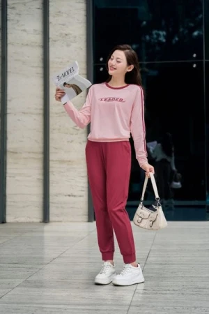 Bộ cotton thu đông nữ dáng thể thao phối sọc quần dài in họa tiết