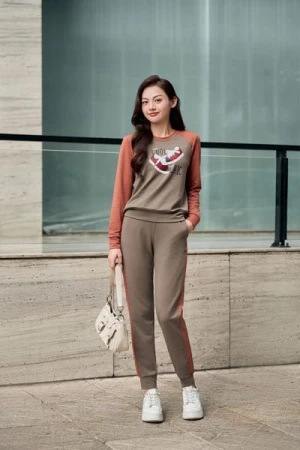 Bộ nỉ thu đông nữ dài tay gấu bo phối tay raglan họa tiết