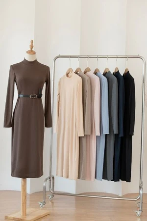 Đầm len tăm thu đông nữ sọc dài tay cổ lọ thiết kế Cardina