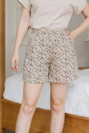 Quần đùi nữ mặc nhà chất liệu cát Hàn họa tiết cạp chun