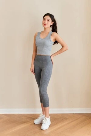 Quần tập Cardina dáng lửng gen bụng nâng vòng 3 cực chất