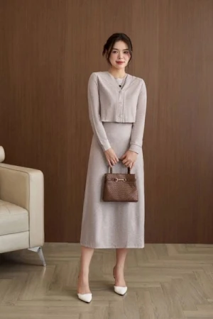 Set đầm sát nách nỉ lông cừu mix áo khoác croptop phối cúc