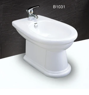 BỒN TIỂU NỮ CAESAR B1031