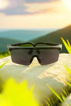 Kính bảo hộ mắt đen - Bảo Hộ Lao Động Thiên Bằng