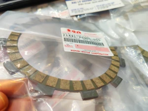 ĐĨA BỘ LY HỢP (LÁ PHÍP CÔN) SUZUKI RAIDER CHẾ CƠ - HÀNG CHÍNH HÃNG ( BỘ 5 LÁ )