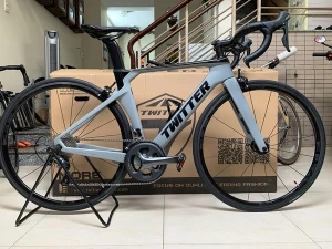 Xe đạp đua TWITTER R5 - khung, Vành full Carbon, group SHIMANO TIAGRA 4700. Màu Xám xi măng