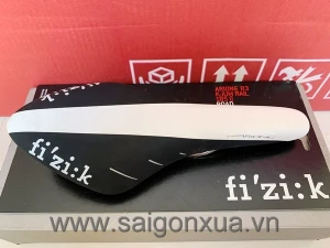 Yên xe đạp road (xe đạp đua) cao cấp, hàng chính hãng FI'ZI:K ARIONE R3. Màu đen/trắng