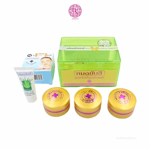 SÉT KEM TRỊ TÀN NHANG YANHEE MÀU XANH LÁ