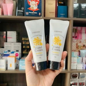 KEM DƯỠNG DA TAY EVERYYOU HAND CREAM KINMOKUSEI NHẬT BẢN 60G