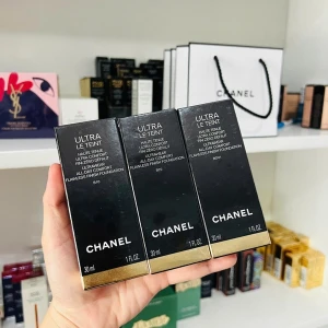 KEM NỀN CHANEL ULTRA LE TEINT
