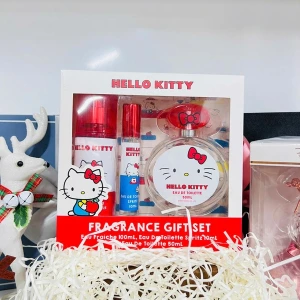 SET NƯỚC HOA HELLO KITTY FRAGRANCE GIFT - CHAI FULL 50ML CHIẾT 10ML BODY MISS 50ML