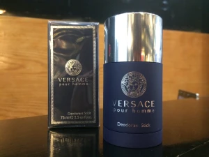Lăn khử mùi Versace pour homme
