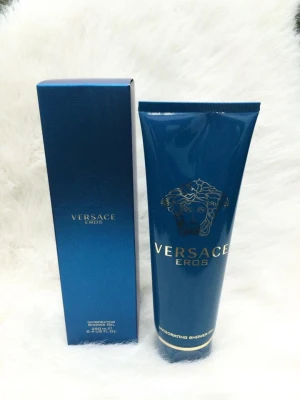 Tắm gội Versace eros nam 250ml