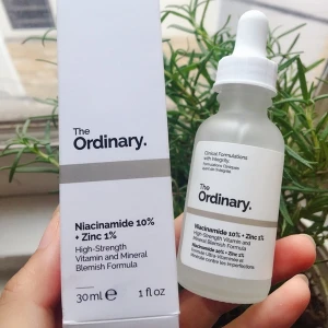Tinh chất trị thâm mụn The Ordinary Niacinamide 10% Zinc 1%