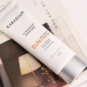 Kem chống nắng Karadium Snail Repair Sun Cream SPF50 PA