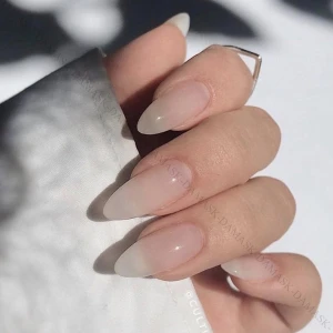 Sơn Dưỡng Trắng Gel Lạnh DAMASK (sản phẩm hỗ trợ)