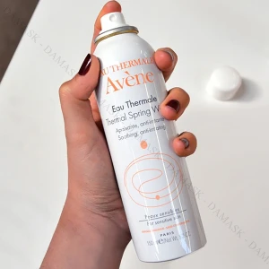 Xịt khoáng Avène Thermal Spring Water cho da mụn