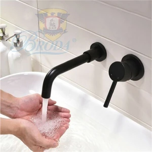 Vòi chậu lavabo âm tường màu đen FAHKLERWJ-B2002R
