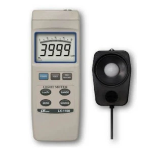 Máy đo ánh sáng/tia cực tím Lutron LX-1108