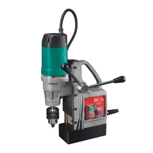 Máy khoan từ 1500W DCA AJC23S
