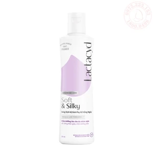 Dung dịch vệ sinh phụ nữ dưỡng ẩm Lactacyd Soft and Silky 250ml