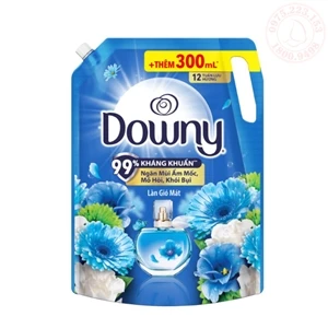 Túi nước xả vải Downy chống khuẩn làn gió mát 2.6l