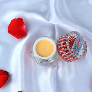 Kem dưỡng trắng da mờ nám Holy Care ngừa sạm da mụn thâm 15g (nhỏ)