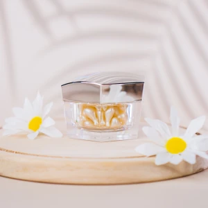 Quà tặng: khăn cuộn tẩy trang Viên nang tinh dầu 9GF Holy Care đẹp da