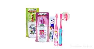 Bộ kem đánh răng và bàn chải trẻ em Fluocaril Brushing Set Thái Lan