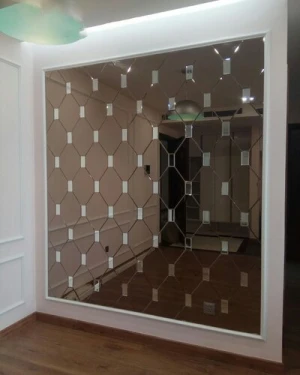 Gương ghép ô trang trí phòng khách