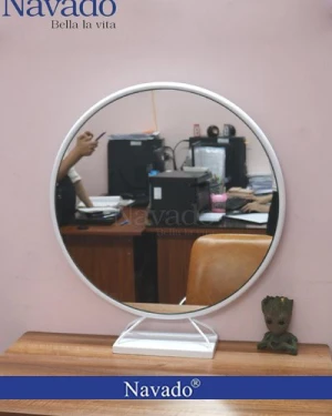 Mẫu gương tròn để bàn trang điểm