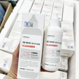 Sữa Rửa Mặt Trị Mụn Se Khít Lỗ Chân Lông AHA BHA Dermatically