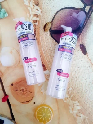 Gel tẩy tế bào chết sinh học Cure Natural Aqua Gel 